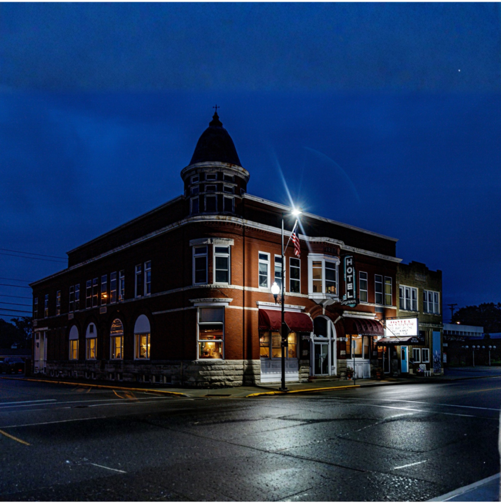 Hotel Seymour exterior shot